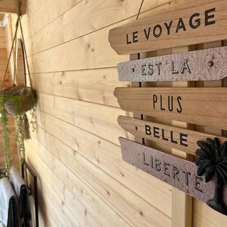 Escale Cosy A Pontoise Jacuzzi Et Terrasse Apartment ภายนอก รูปภาพ