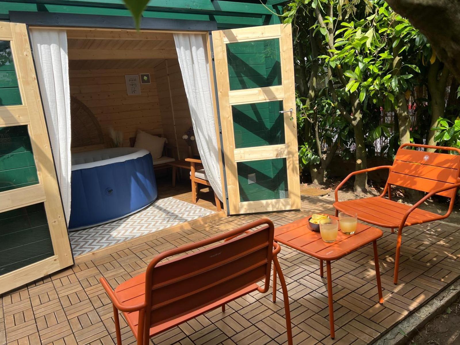 Escale Cosy A Pontoise Jacuzzi Et Terrasse Apartment ภายนอก รูปภาพ